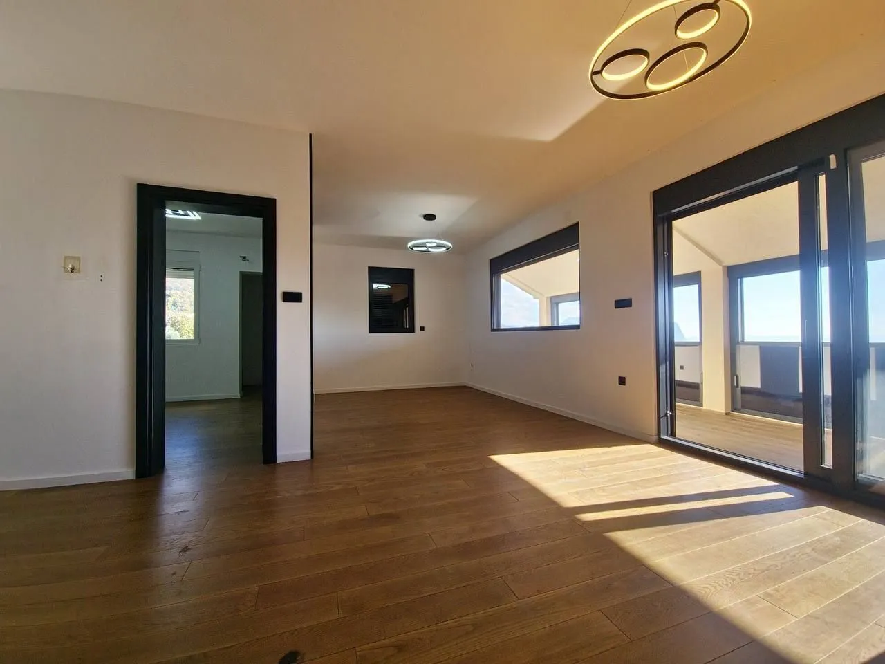Prodaja, dvosoban stan, 96m², Petrovac, Budva