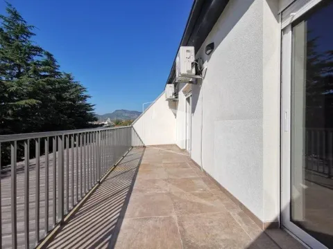 Rent, two bedroom apartment, 70m², Donja Gorica, Podgorica - image 5