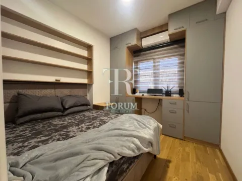 Izdavanje, trosoban stan, 117m², Centar, Podgorica - image 7