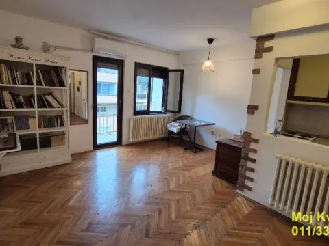 Prodaja, trosoban stan, 77m², Bogoslovija, Palilula Sve Podlokacije