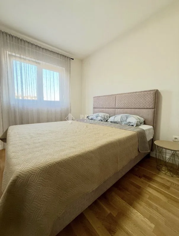Rent, one bedroom apartment, 40m², Pobrežje, Podgorica
