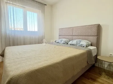 Rent, one bedroom apartment, 40m², Pobrežje, Podgorica - image 8