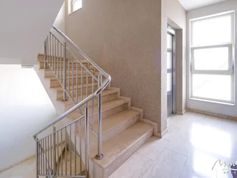 Prodaja, dvosoban stan, 75m², Budva, Crna Gora - image 23