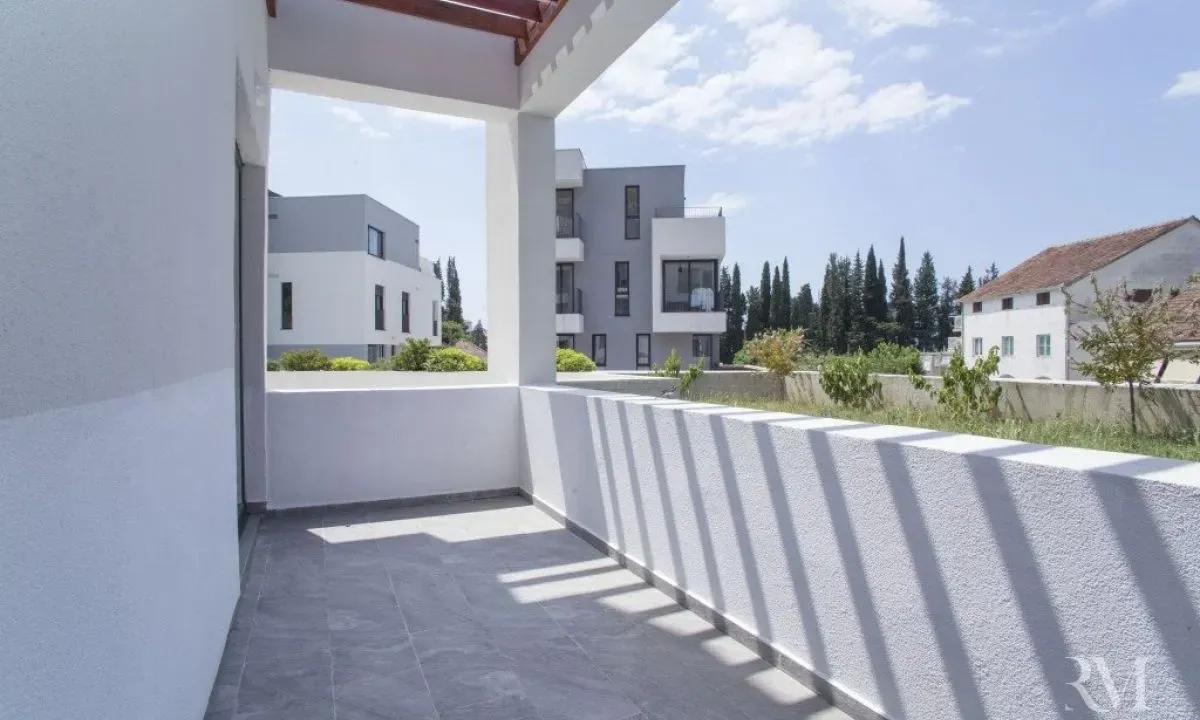Prodaja, jednosoban stan, 53m², Tivat, Crna Gora