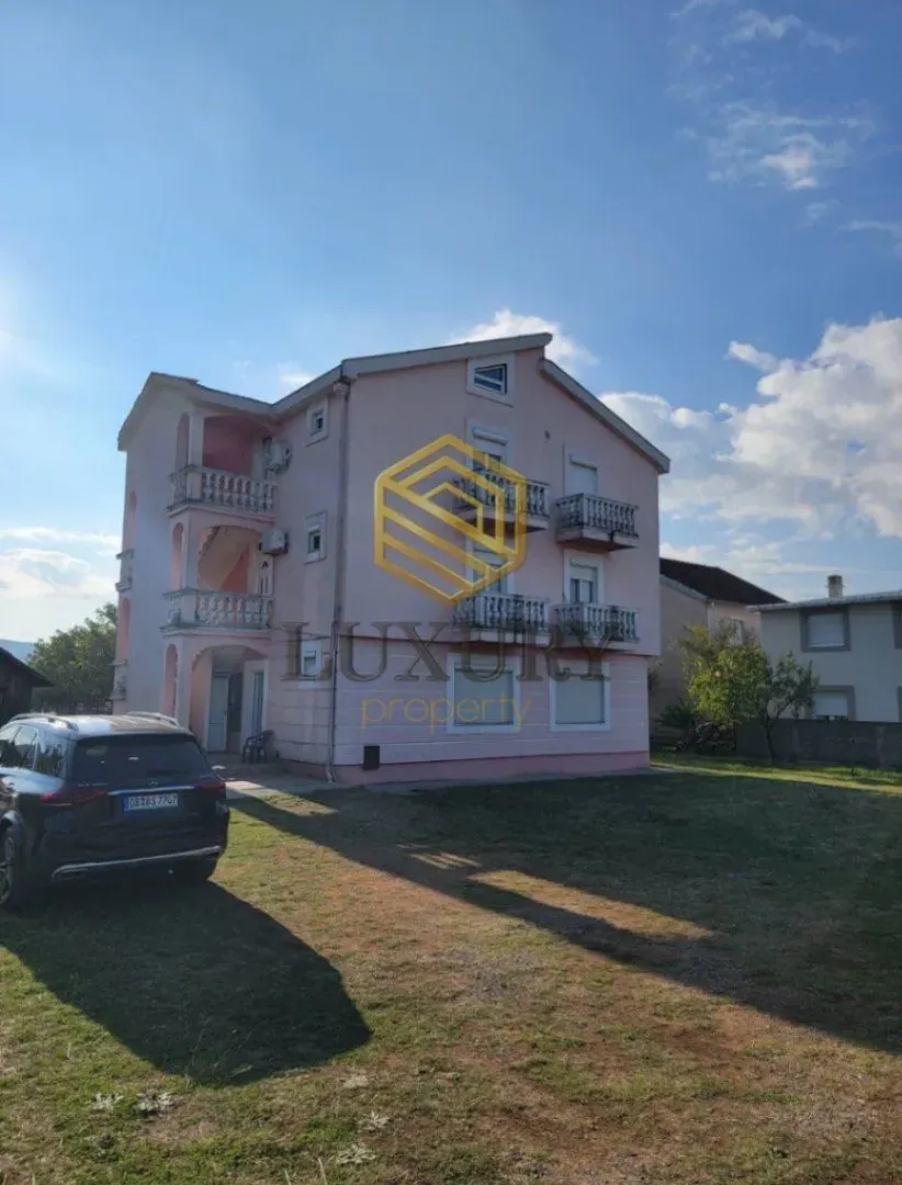 Rent, two bedroom apartment, 100m², Zlatica, Podgorica