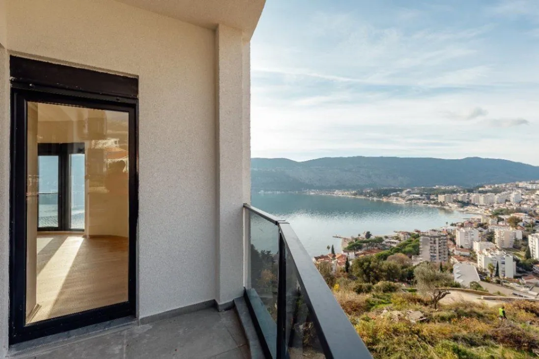 Prodaja, trosoban stan, 121m², Topla, Herceg Novi