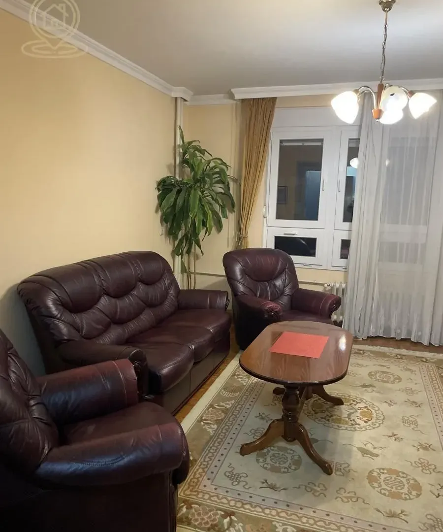 Izdavanje, četvorosoban stan, 81m², Stari Grad, Beograd