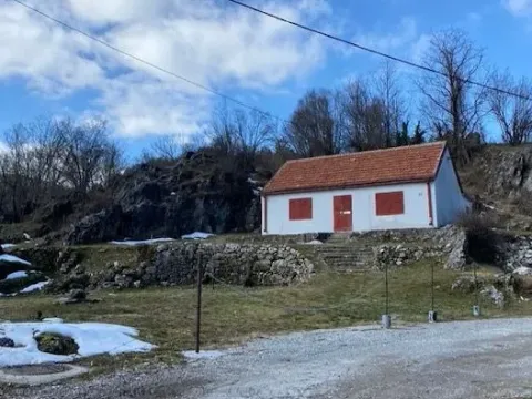 Sale, house, 60m², Gruda, Cetinje - image 2