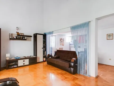 Sale, two bedroom apartment, 82m², Budva, Crna Gora - image 6