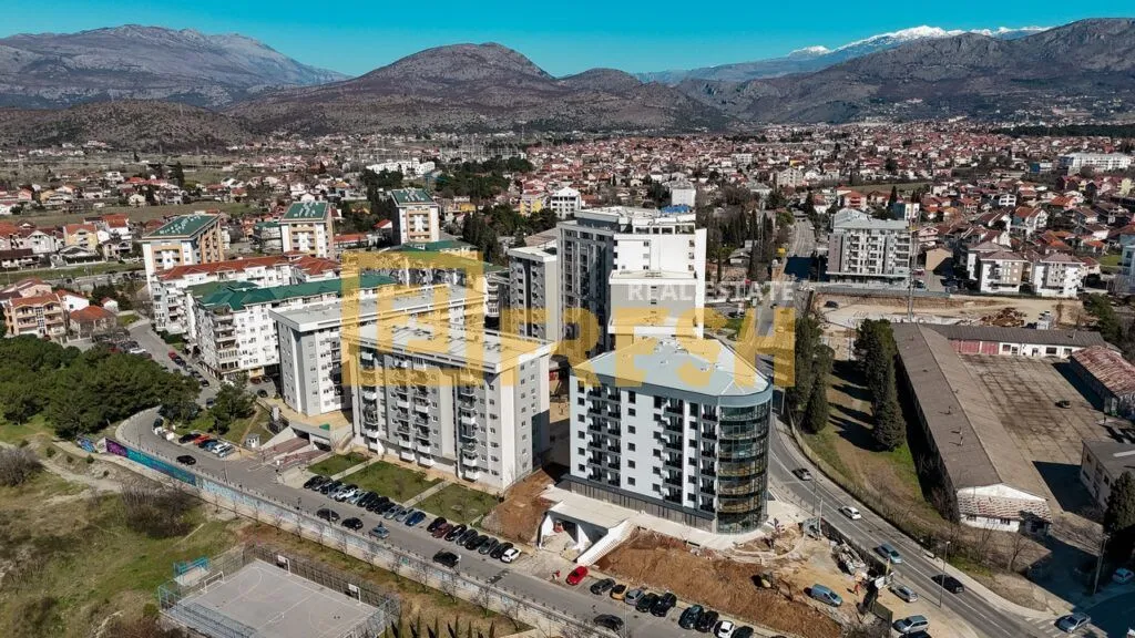Prodaja, dvosoban stan, 64m², Centar, Podgorica