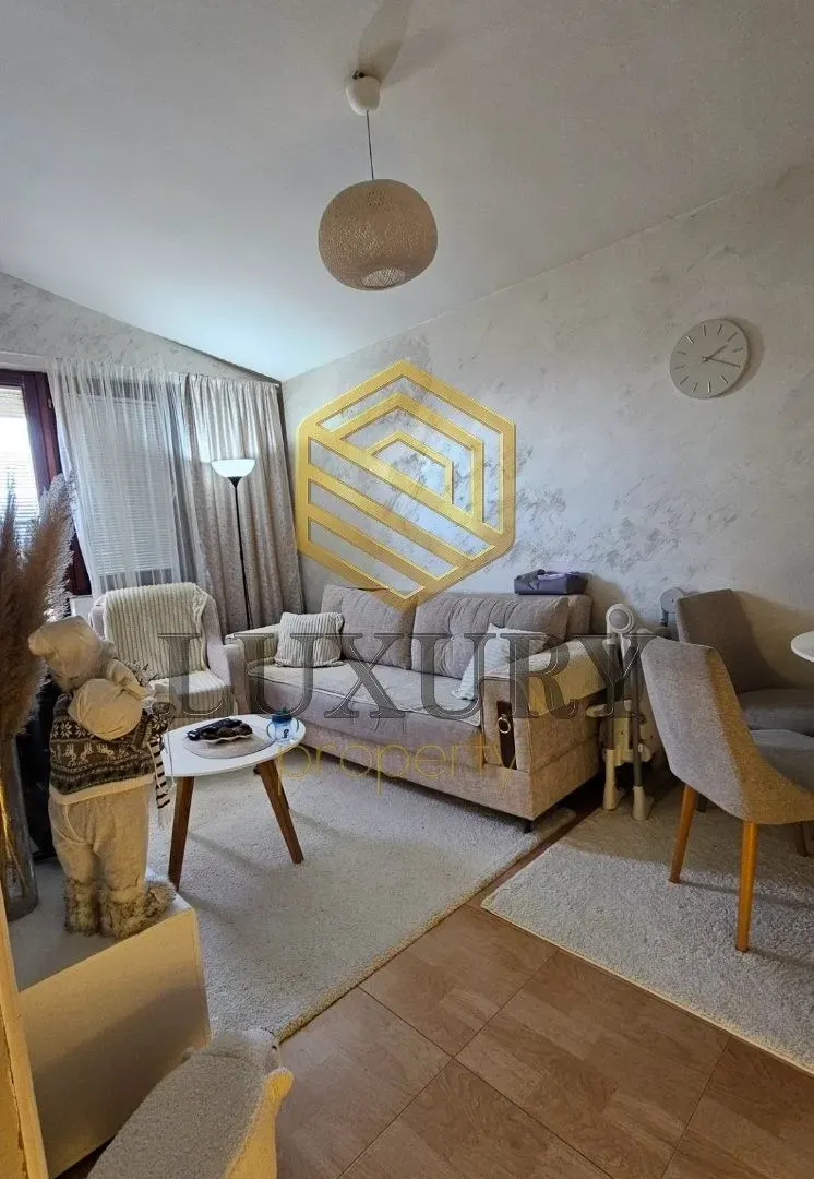 Prodaja, dvosoban stan, 42m², Preko Morače, Podgorica