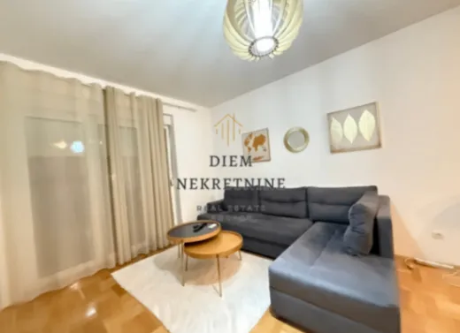 Izdavanje, dvosoban stan, 71m², Stari Aerodrom, Podgorica