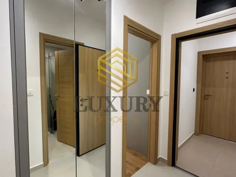 Izdavanje, dvosoban stan, 53m², City Kvart, Podgorica - image 5