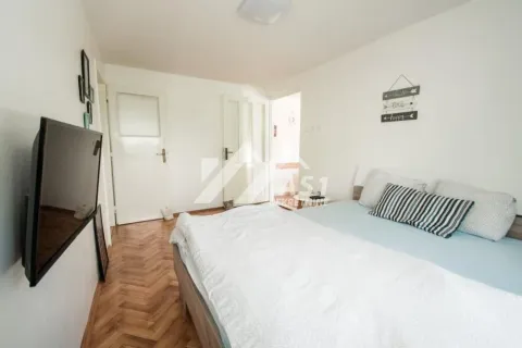Izdavanje, kuća, 100m², Ribnjak, Petrovaradin - image 12