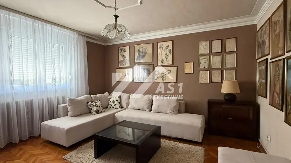 Izdavanje, dvosoban stan, 65m², Stari grad, Novi Sad