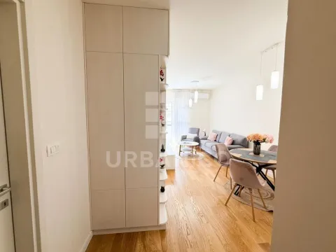 Rent, one bedroom apartment, 40m², Central Point, Podgorica - image 4