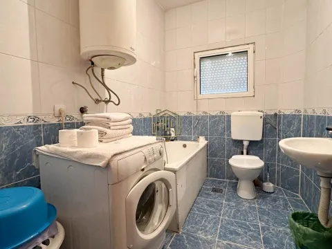 Sale, house, 300m², Zlatica, Podgorica - image 4