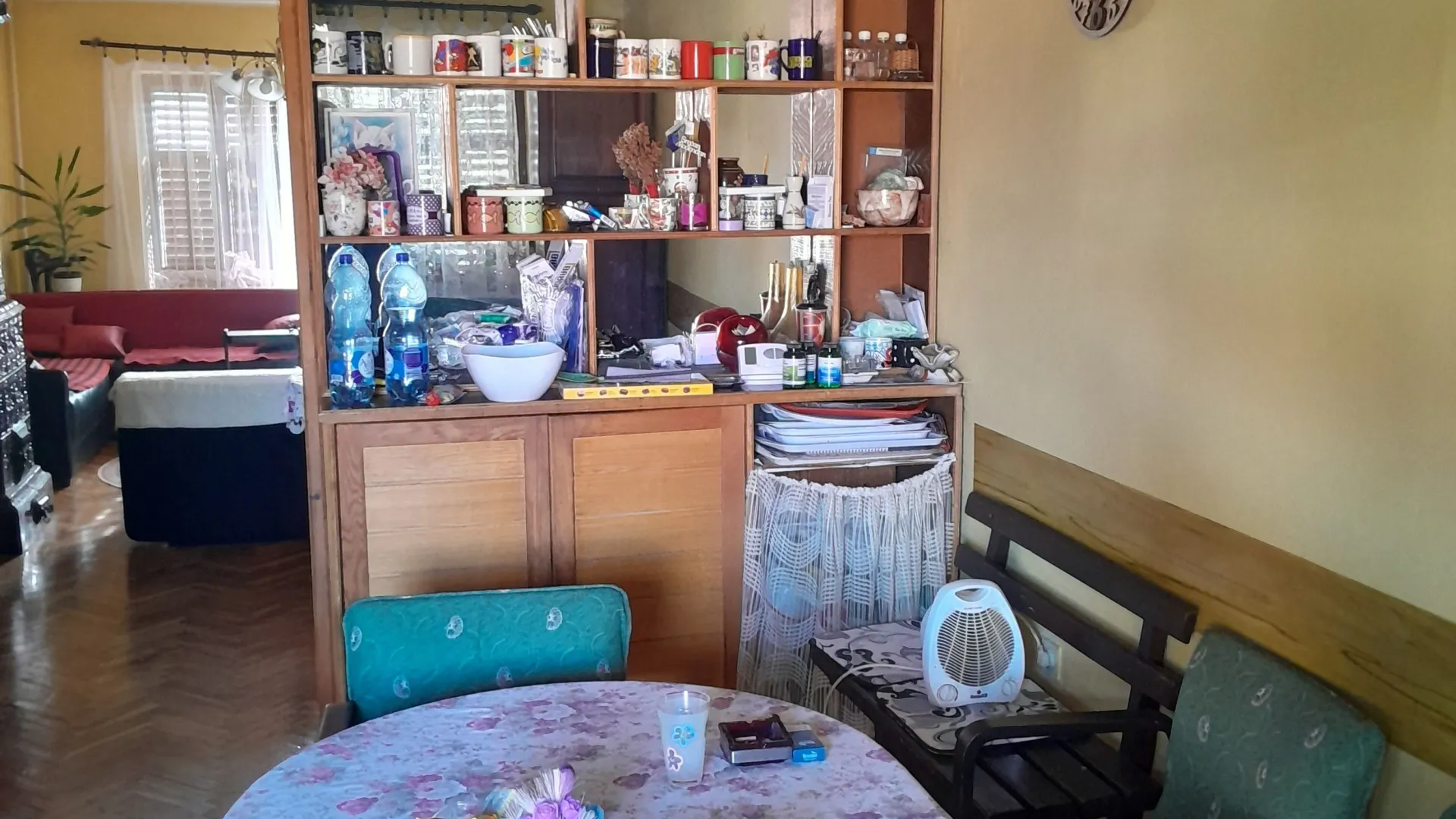 Sale, house, 450m², Futog, Novi Sad Sve Podlokacije