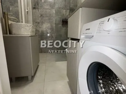 Izdavanje, trosoban stan, 78m², Centar, Novi Sad - image 8