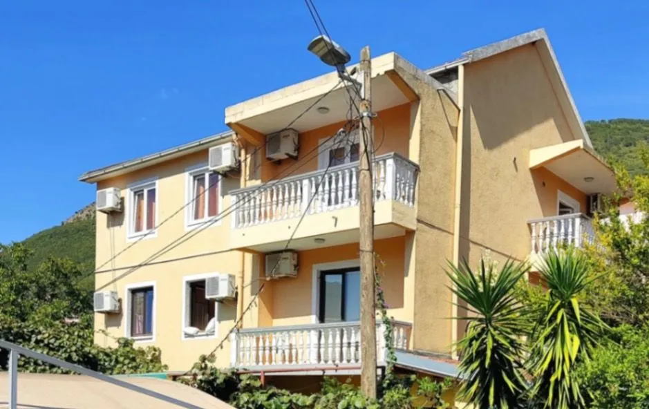 Sale, house, 460m², Đenovići, Herceg Novi