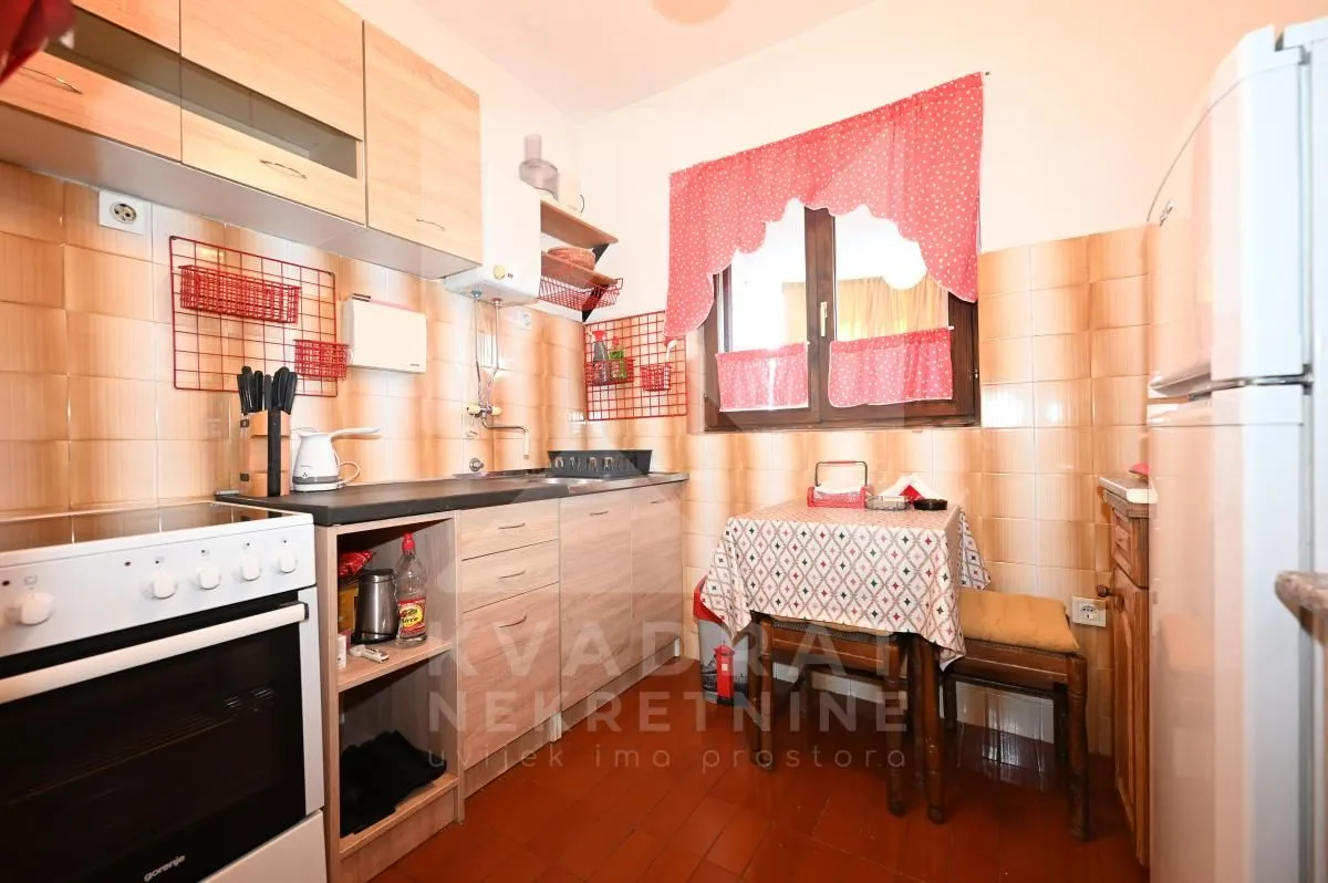 Izdavanje, garsonjera, 40m², Momišići, Podgorica