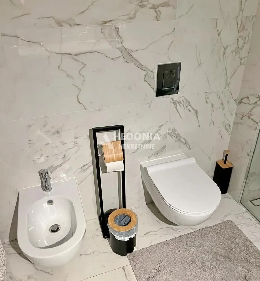 Sale, four bedroom apartment, 124m², Novi Beograd Blok 65, Novi Beograd Sve Podlokacije