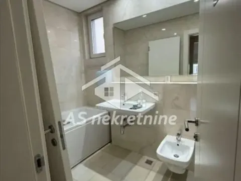 Rent, three bedroom apartment, 130m², Senjak, Beograd - image 9