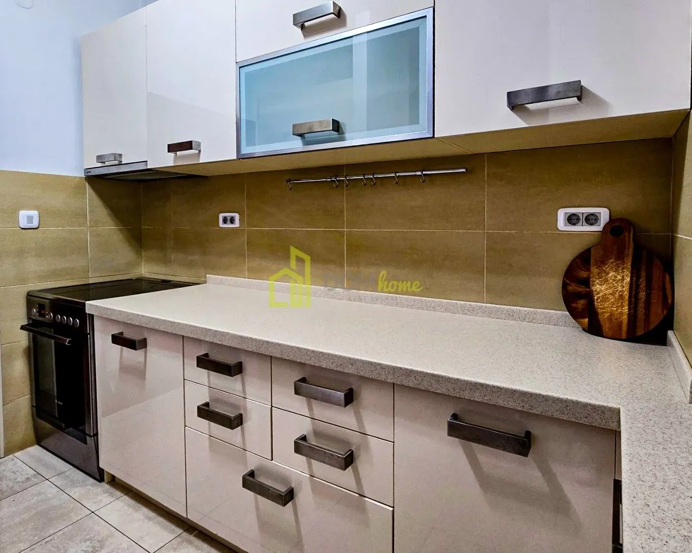 Prodaja, trosoban stan, 100m², Gorica C, Podgorica