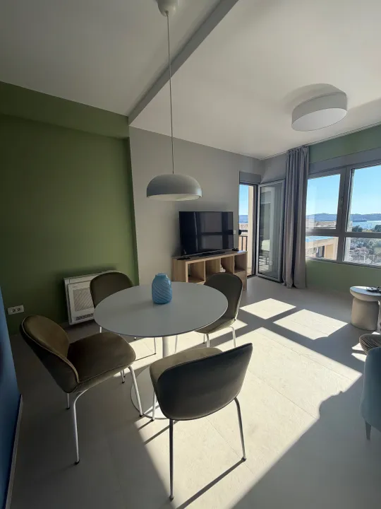Rent, one bedroom apartment, 45m², Pod Kuk, Tivat