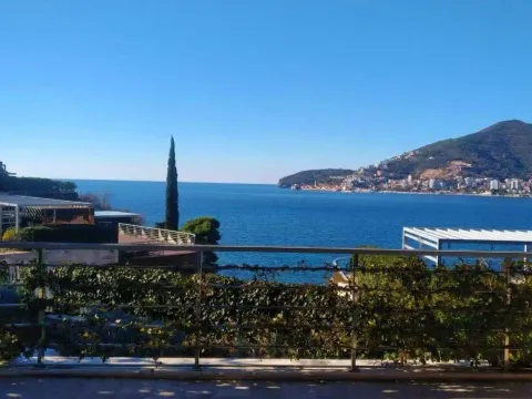Sale, three bedroom apartment, 167m², Budva, Crna Gora - image 1