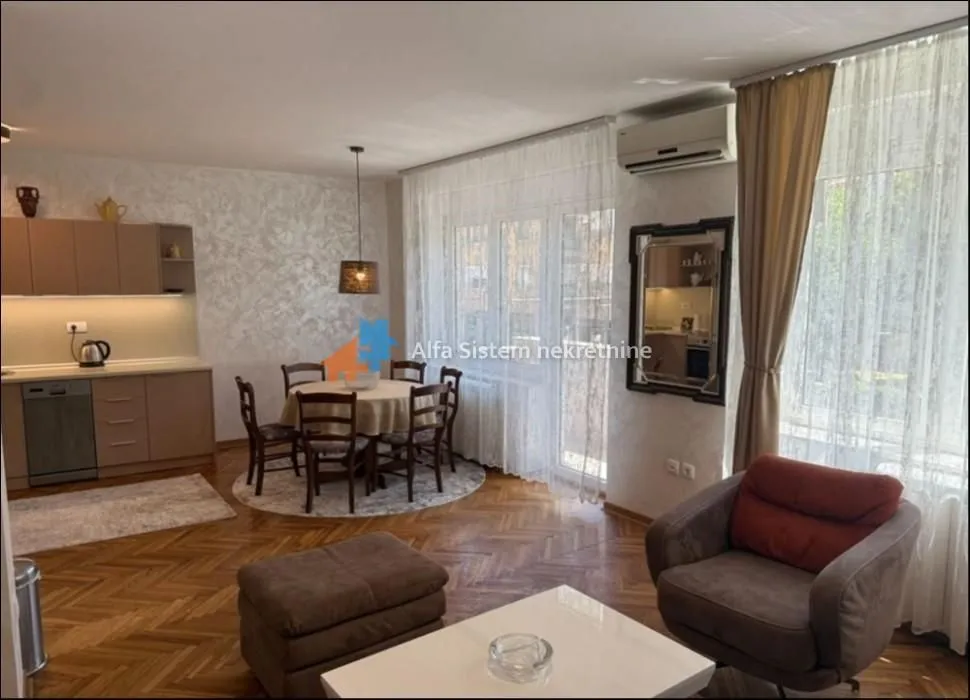 Izdavanje, dvosoban stan, 55m², Stari Grad, Beograd