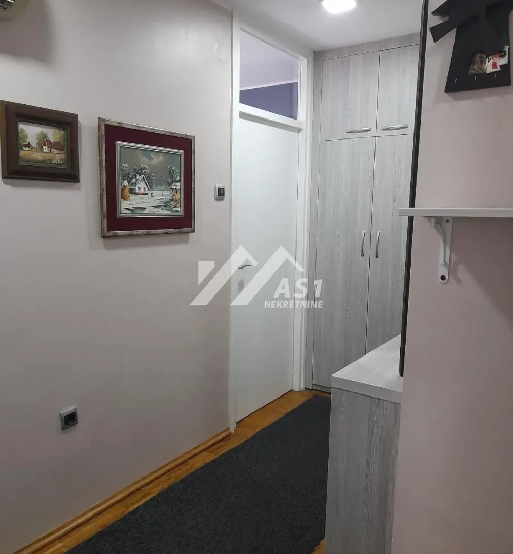 Izdavanje, dvosoban stan, 63m², Sajam, Novi Sad Sve Podlokacije