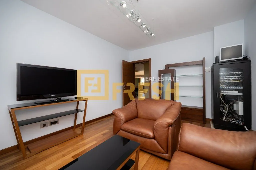 Rent, house, 380m², Mareza, Podgorica