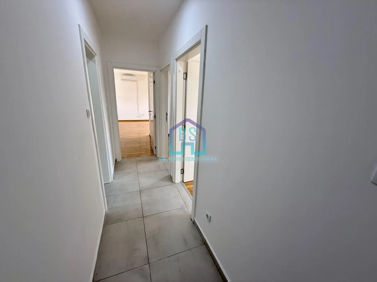 Prodaja, trosoban stan, 74m², Veternik, Novi Sad Sve Podlokacije