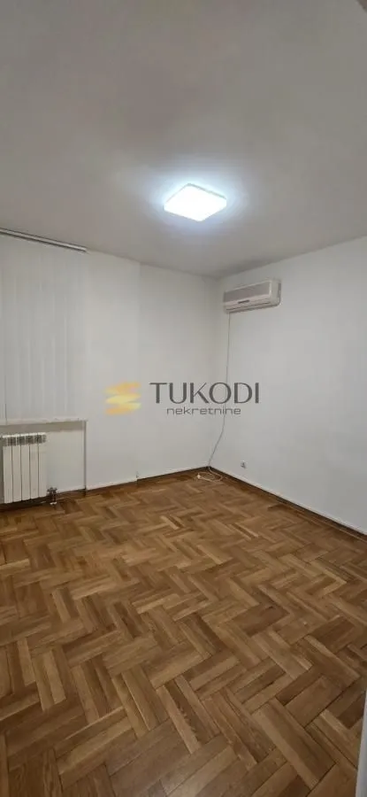 Izdavanje, dvosoban stan, 62m², Voždovac Sve Podlokacije, Beograd