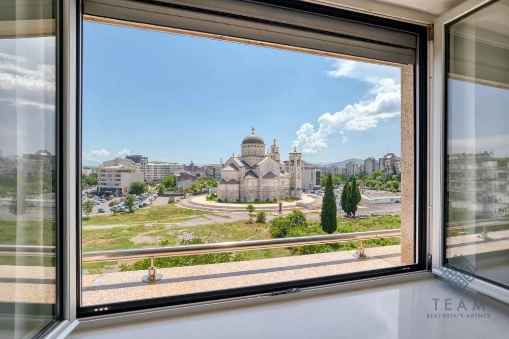 Rent, one bedroom apartment, 70m², Preko Morače, Podgorica