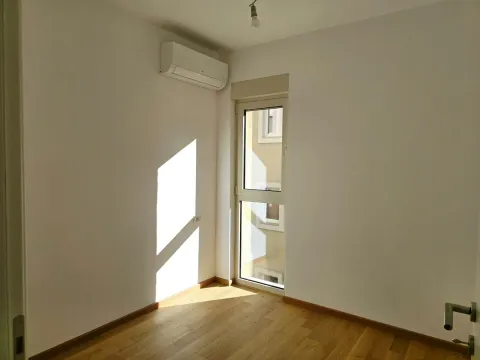 Prodaja, dvosoban stan, 65m², Centar, Budva - image 13