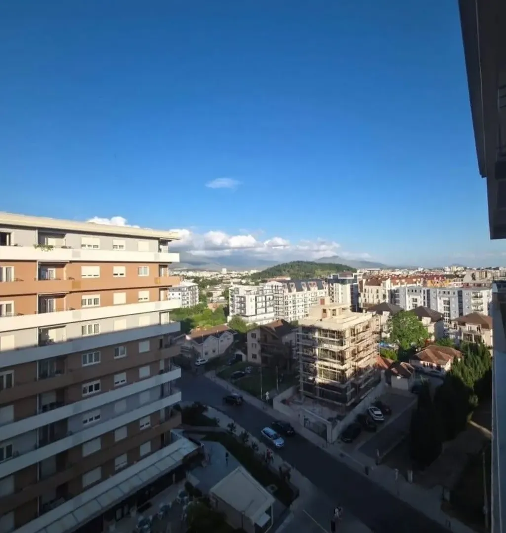 Izdavanje, jednosoban stan, 49m², Central Point, Podgorica