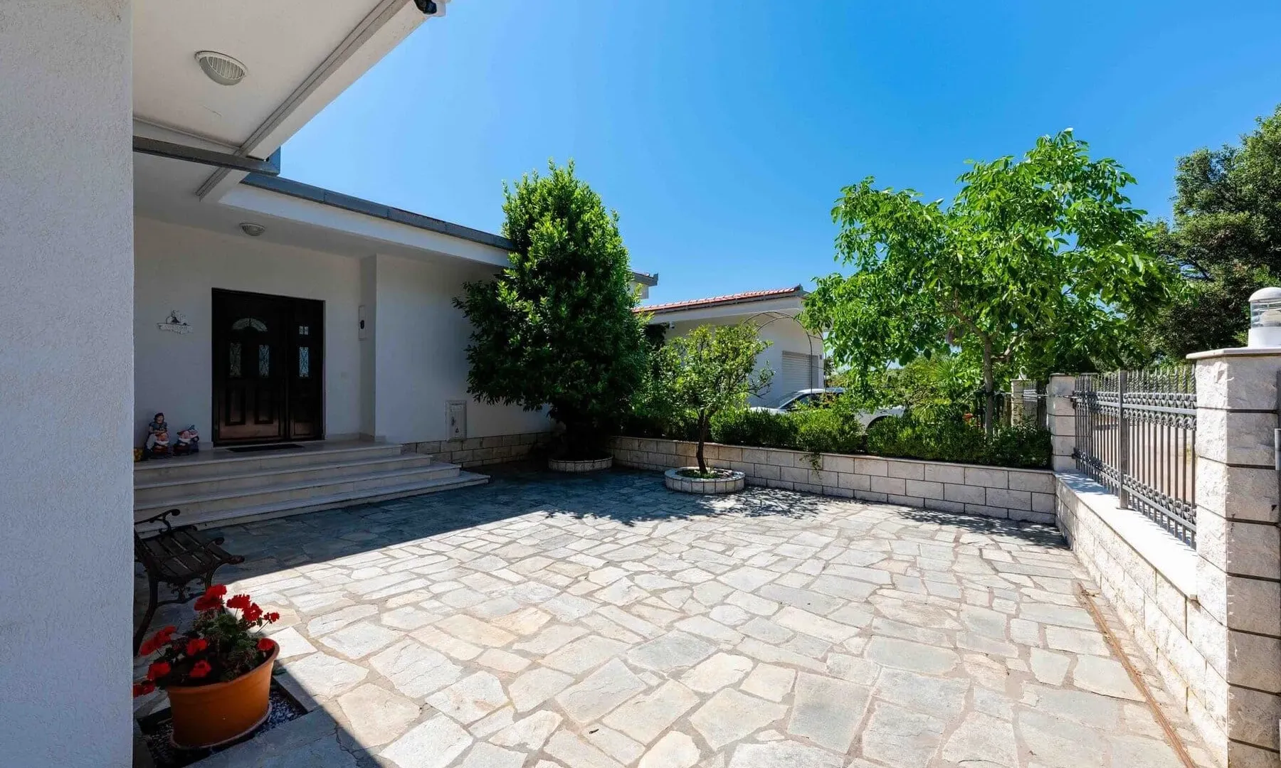Sale, house, 416m², Utjeha, Bar