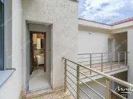 Prodaja, trosoban stan, 103m², Dobrota, Kotor - image 32