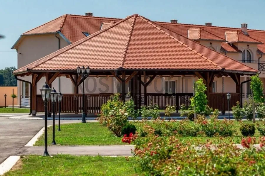 Sale, office space, 2000m², Progar, Surčin
