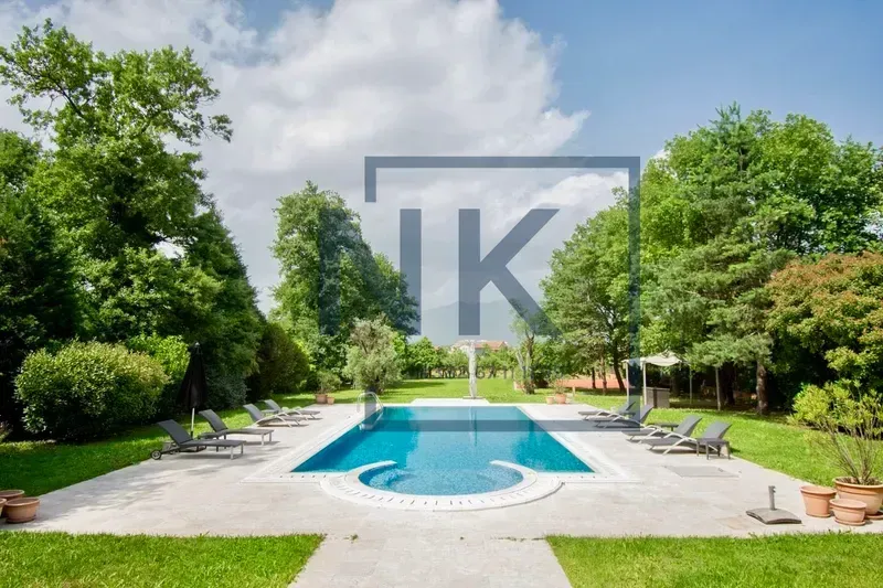 Rent, house, 400m², Podgorica, Crna Gora