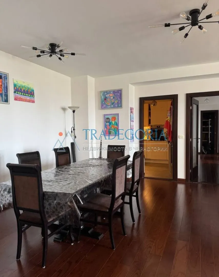 Prodaja, trosoban stan, 151m², Bar, Crna Gora