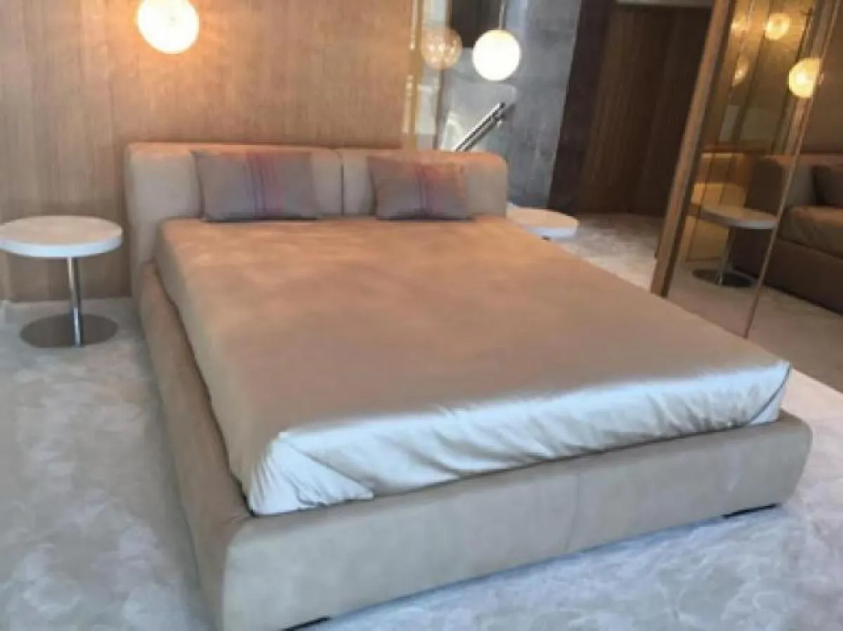 Rent, two bedroom apartment, 210m², Kalenić Pijaca, Vračar Sve Podlokacije