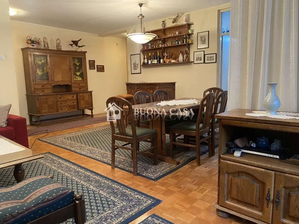 Prodaja, četvorosoban stan, 93m², Novi Beograd Blok 61, Novi Beograd Sve Podlokacije