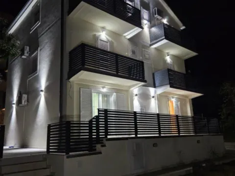 Izdavanje, kuća, 270m², Nemila, Herceg Novi