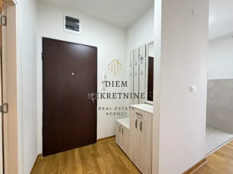 Izdavanje, jednosoban stan, 47m², City Kej, Podgorica - image 3
