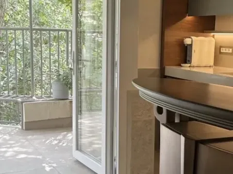 Rent, four bedroom apartment, 197m², Banovo Brdo, Beograd - image 6