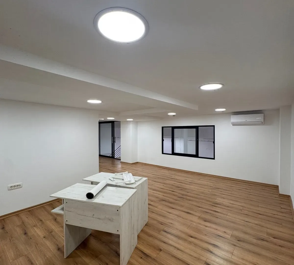Rent, four bedroom apartment, 200m², Bečići, Budva