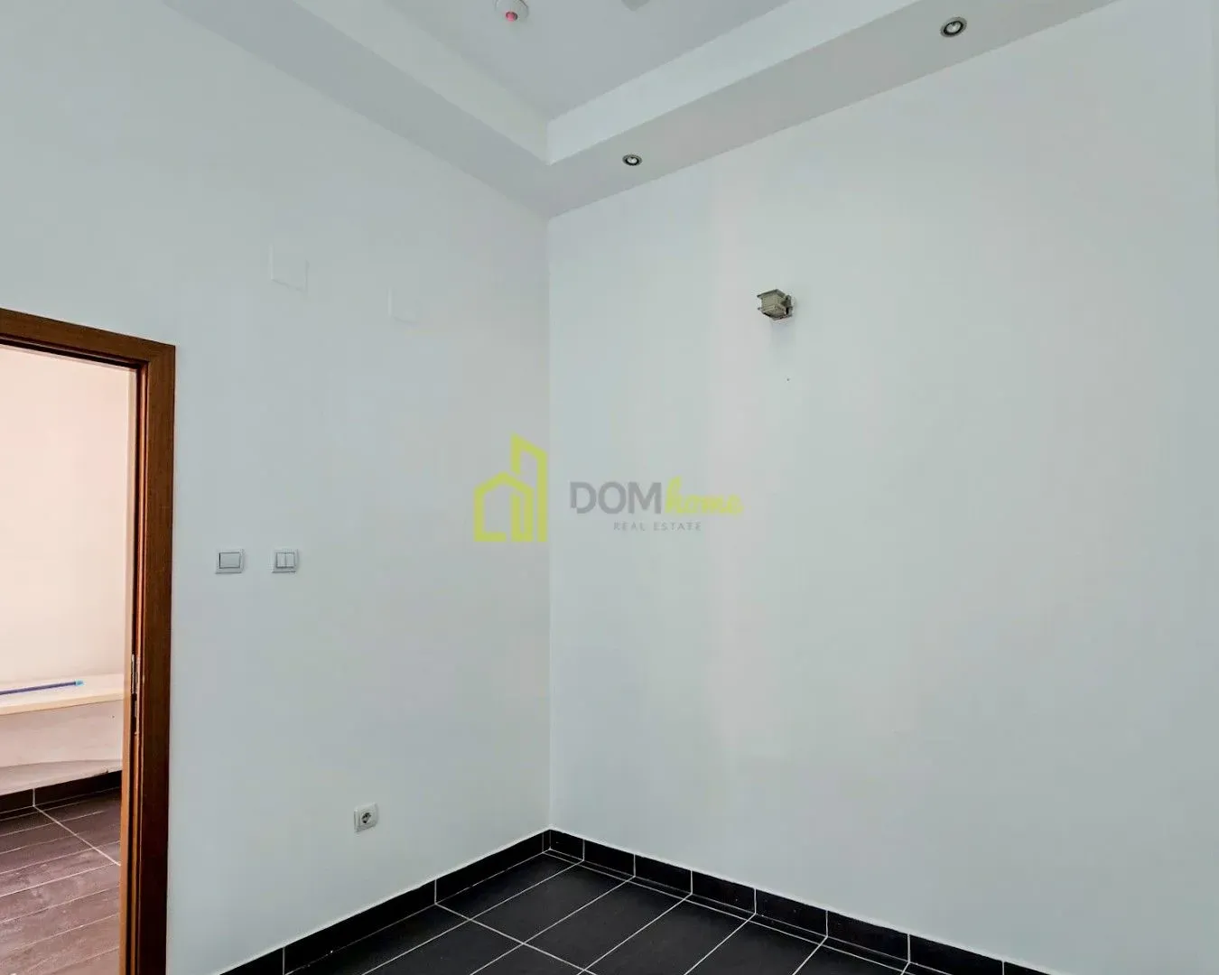 Rent, office space, 224m², Preko Morače, Podgorica
